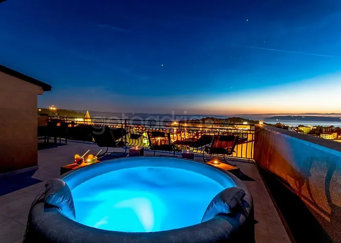Apartamento Rooftop Penthouse - Private Hottub & Duplex Whirlpool Makarska