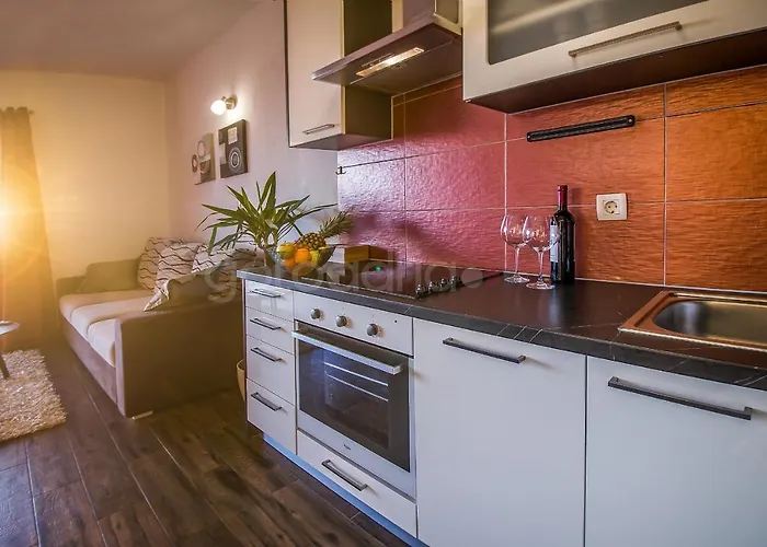 Daire Rooftop Penthouse - Private Hottub & Duplex Whirlpool *